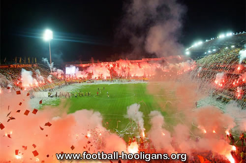 Aris V Boca Juniors Ultras flares 